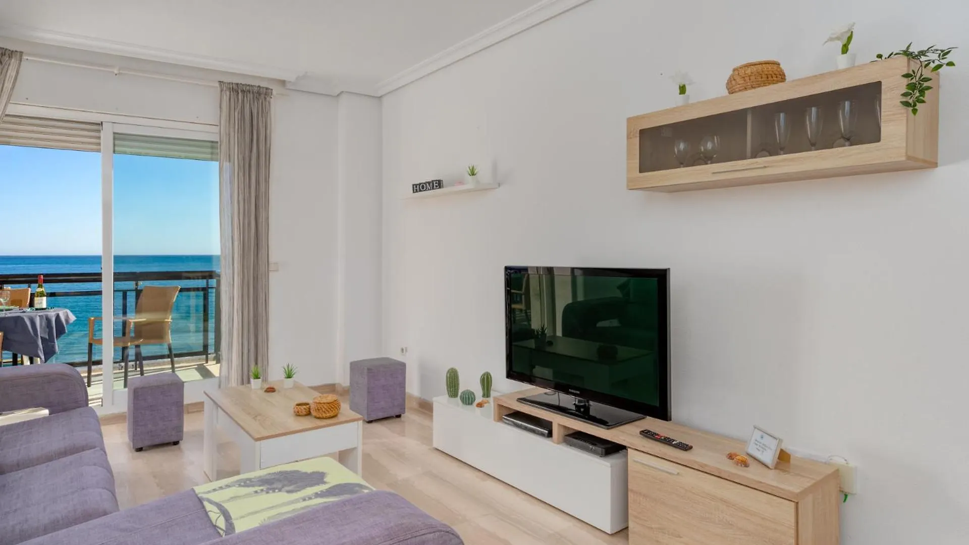 Apartment 3 Bedroom, Sea Front & Sea View, Plunge Pool Fuengirola